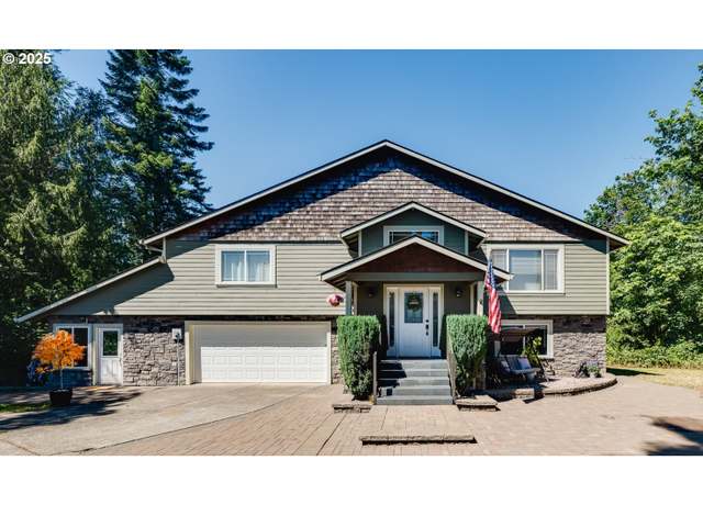Property at 38805 Park St, Sandy, OR 97055, 4 beds, 3.5 baths