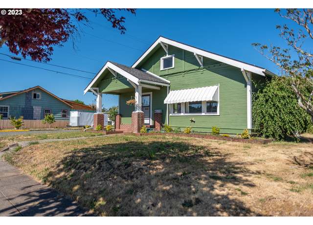 Property at 803 6th St, Myrtle Point, OR 97458, 3 beds, 1 bath