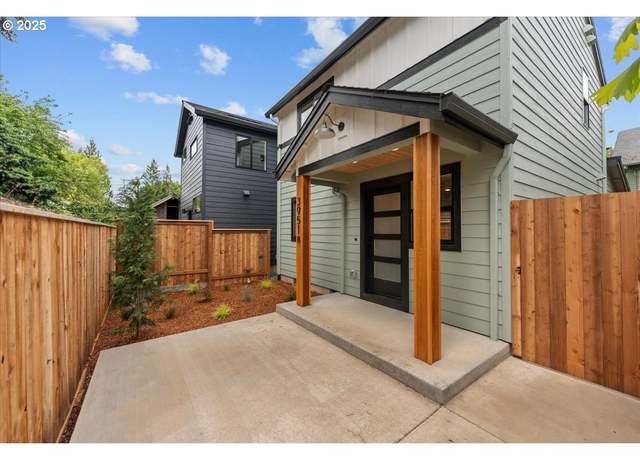 Property at 3951 SE Liebe St Unit B, Portland, OR 97202, 2 beds, 1.5 baths