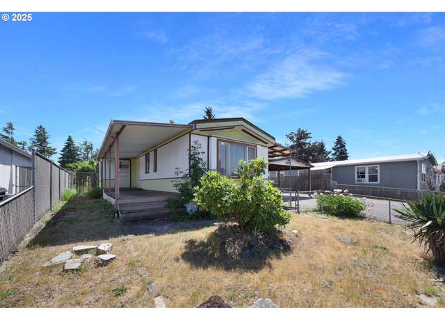 Property at 5207 Daisy St, Springfield, OR 97478, 2 beds, 2 baths