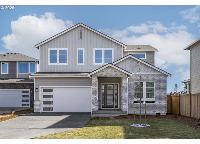 Property at 15204 SE Towers Ter, Milwaukie, OR 97267, 3 beds, 2.5 baths