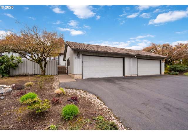 Property at 6275 Clubhouse Cir, West Linn, OR 97068, 2 beds, 2 baths