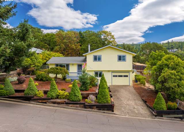 Property at 1783 NE Todd St, Roseburg, OR 97470, 3 beds, 2.5 baths