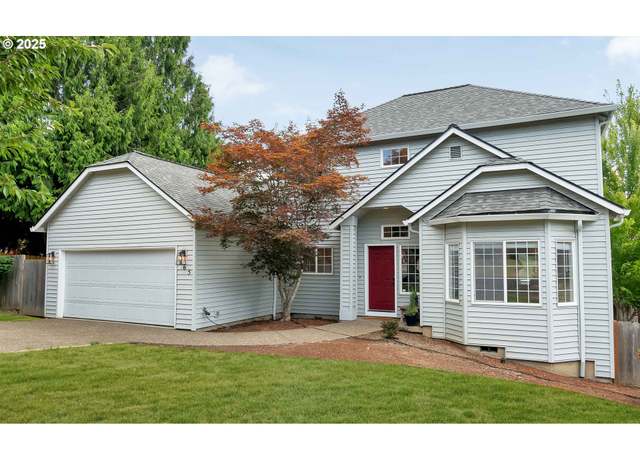 Property at 165 NW Peach St, Dundee, OR 97115, 3 beds, 2.5 baths