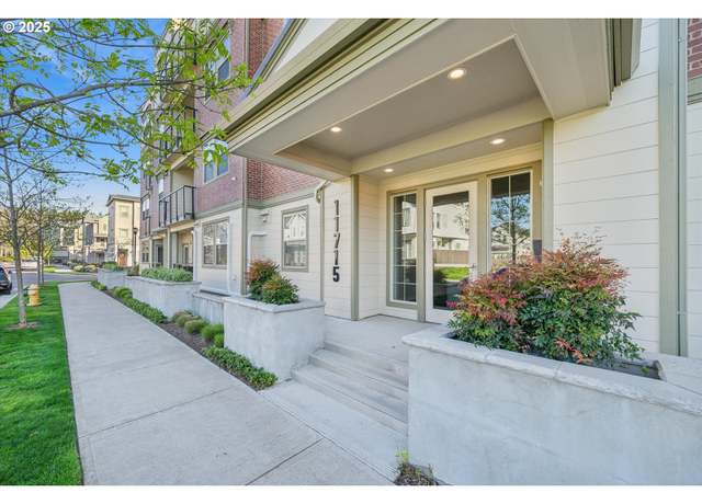 Property at 11715 SW Valencia Ln #309, Wilsonville, OR 97070, 2 beds, 2 baths