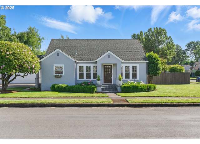 Property at 229 CC St, Woodland, WA 98674, 3 beds, 2.5 baths