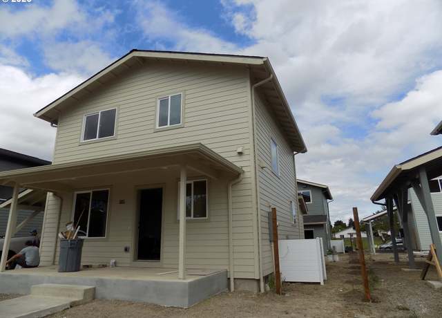 Property at 565 SE Firefly Ave, Corvallis, OR 97333, 3 beds, 1.5 baths