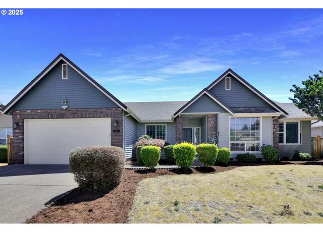 Property at 860 Impala Ave, Eugene, OR 97404, 3 beds, 2 baths
