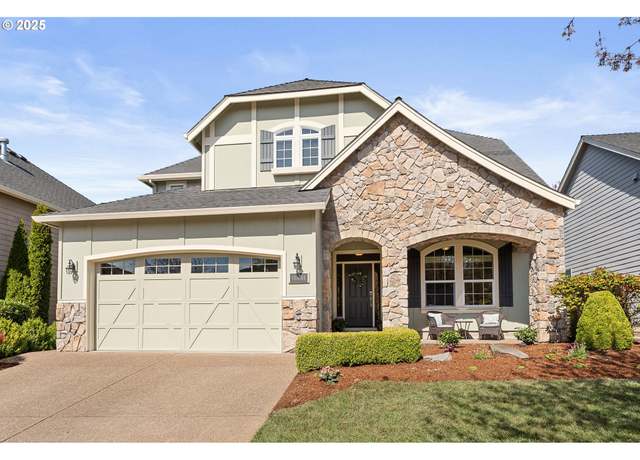 Property at 11851 SE Aerie Crescent Rd, Happy Valley, OR 97086, 3 beds, 2.5 baths