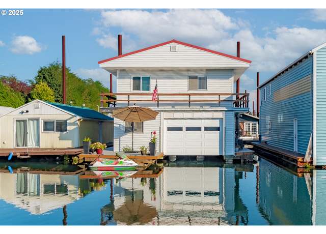 Property at 1849 N Jantzen Ave, Portland, OR 97217, 3 beds, 1 bath