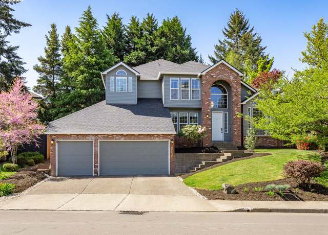 Property at 14306 SW Mistletoe Dr, Tigard, OR 97223, 4 beds, 2.5 baths