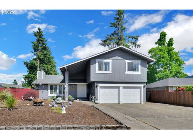 Property at 523 65th St, Springfield, OR 97478, 4 beds, 2.5 baths