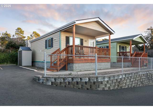 Property at 392 NW 3rd St, Newport, OR 97365, 1 bed, 1 bath