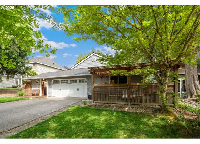 Property at 10185 SW Riverwood Ln, Portland, OR 97224, 4 beds, 2.5 baths