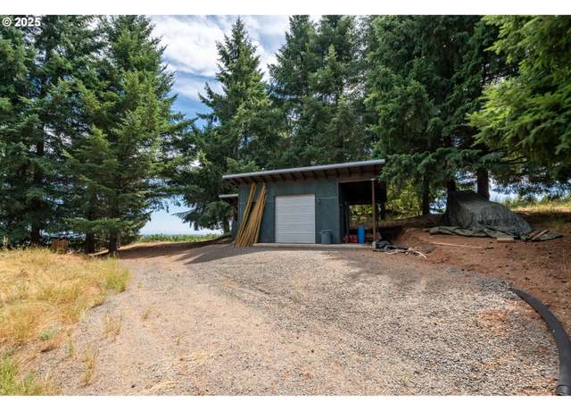 Property at 19601 NE Trunk Rd, Dundee, OR 97115