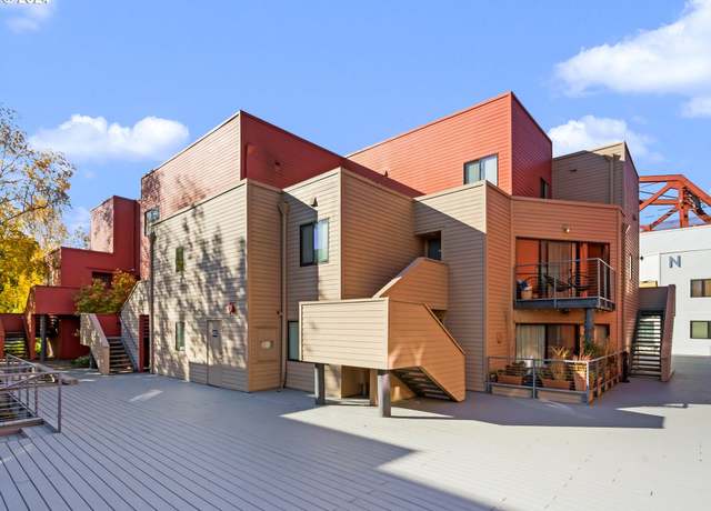 Property at 1040 NW Naito Pkwy Unit O16, Portland, OR 97209, 1 bed, 1 bath