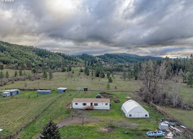 Property at 1330 Glenbrook Loop Rd, Riddle, OR 97469, 3 beds, 2 baths