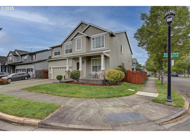 Property at 3849 SE Belle Oak Ave, Hillsboro, OR 97123, 5 beds, 2.5 baths