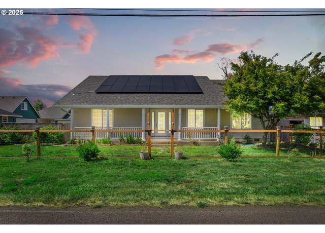 Property at 30 Village Dr, Creswell, OR 97426, 4 beds, 2 baths