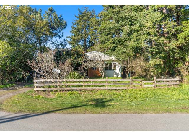 Property at 628 W 13th St, Port Orford, OR 97465, 2 beds, 1 bath