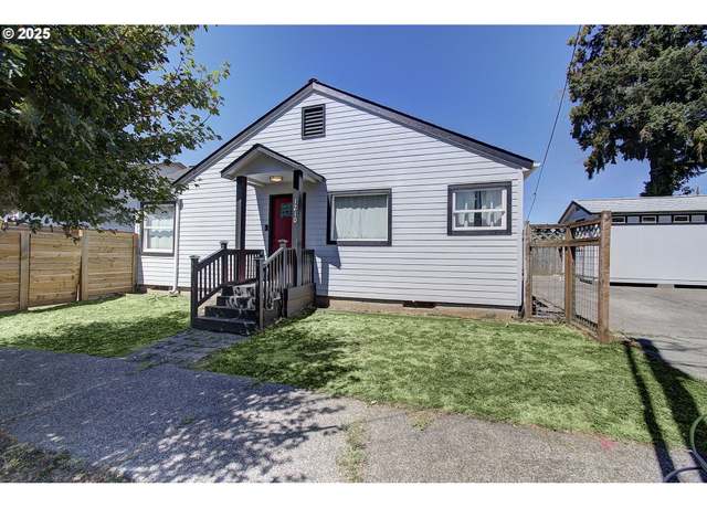 Property at 1210 W 24th St, Vancouver, WA 98660, 2 beds, 1 bath