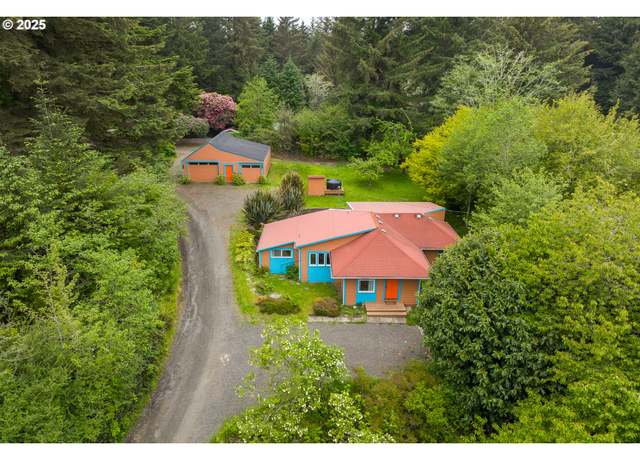 Property at 5005 Barrett Creek Ln, Florence, OR 97439, 3 beds, 1 bath