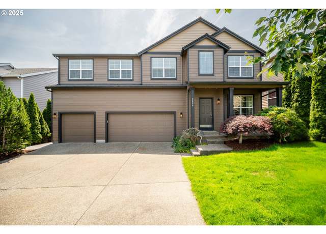 Property at 2530 NW 22nd Ave, Camas, WA 98607, 3 beds, 2.5 baths