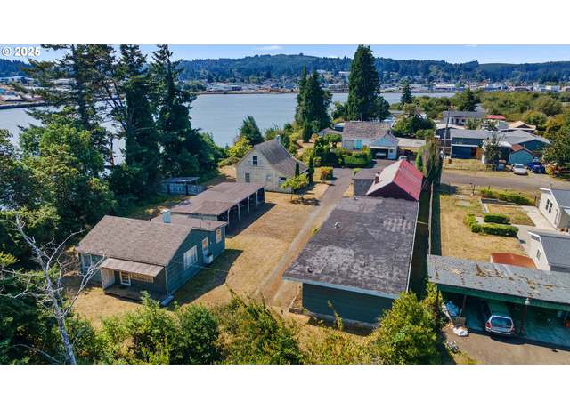 Property at 532 Limnell St, Coos Bay, OR 97420, 9 beds, 6 baths