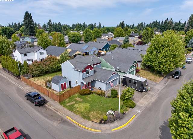 Property at 2498 Dorsey Dr, Hubbard, OR 97032, 3 beds, 2.5 baths