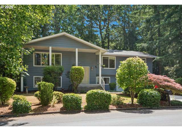 Property at 830 SE 59th Ave, Hillsboro, OR 97123, 5 beds, 3 baths