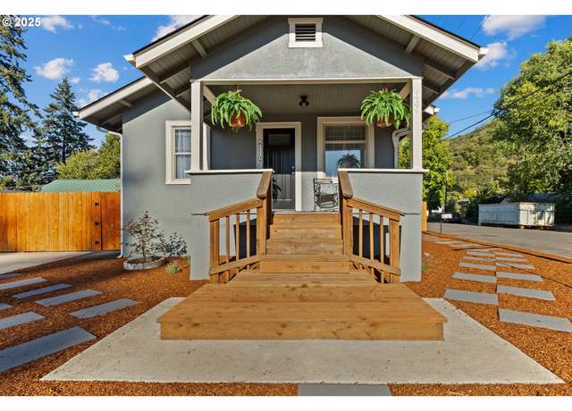 Property at 669 W Ballf St, Roseburg, OR 97471, 4 beds, 2 baths
