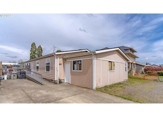 Property at 955 SW 21st Ave, Albany, OR 97321, 5 beds, 3 baths