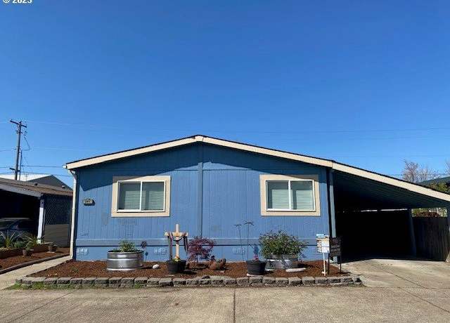 Property at 200 Market St #291, Lebanon, OR 97355, 4 beds, 2 baths