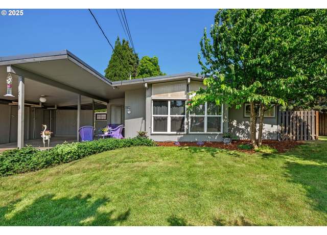 Property at 52396 SW 2nd St, Scappoose, OR 97056, 3 beds, 1.5 baths
