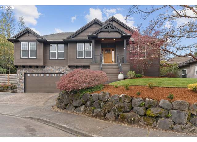 Property at 2947 SE Maple Pl, Gresham, OR 97080, 4 beds, 2 baths