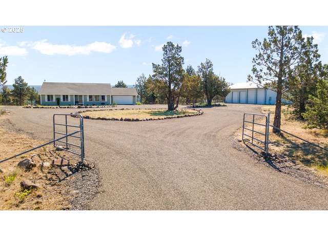 Property at 11518 SE View Top Ln, Prineville, OR 97754, 3 beds, 2 baths