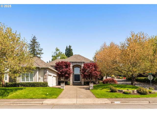 Property at 2726 NW 126th Ave, Portland, OR 97229, 4 beds, 3.5 baths