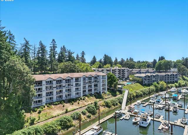 Property at 525 SE Marion St #21, Portland, OR 97202, 1 bed, 1.5 baths