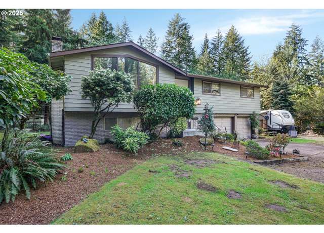 Property at 23751 S Leisure Ln, Beavercreek, OR 97004, 4 beds, 2.5 baths