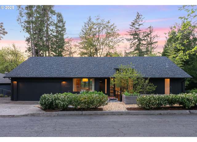 Property at 4203 SW 48th Pl, Portland, OR 97221, 5 beds, 3.5 baths