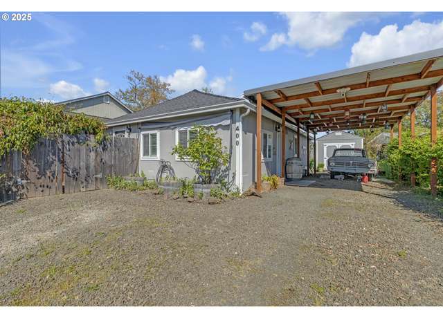 Property at 400 SE Darrell Ave, Winston, OR 97496, 3 beds, 1 bath