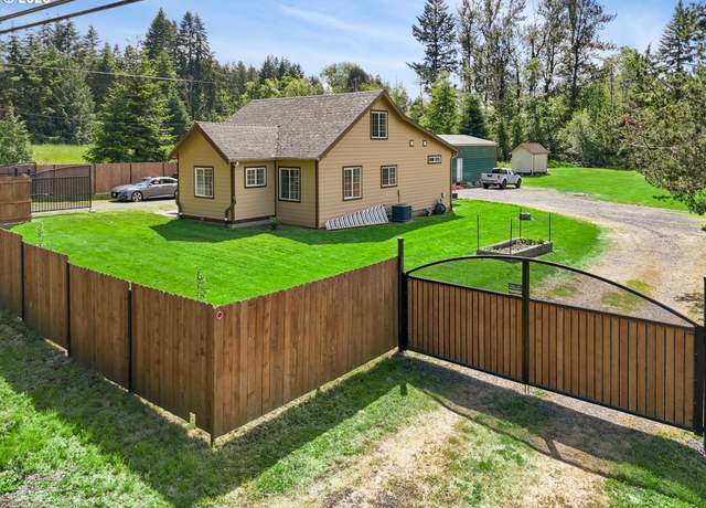 Property at 11213 SE 242nd Ave, Damascus, OR 97089, 3 beds, 2 baths
