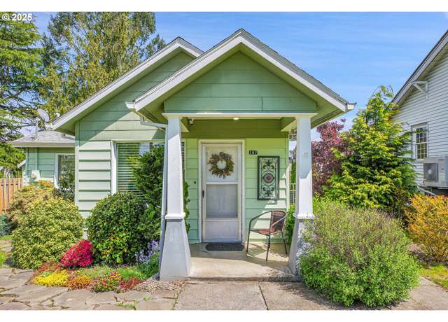 Property at 107 2nd St, Gaston, OR 97119, 2 beds, 1 bath