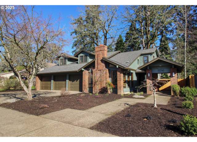 Property at 534 NE Geraldine Dr, Hillsboro, OR 97124, 5 beds, 2.5 baths