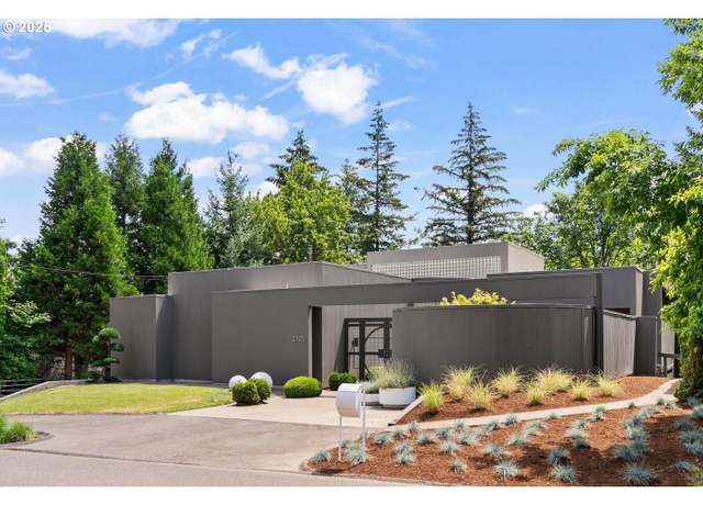 Property at 2725 SW Sherwood Dr, Portland, OR 97201, 4 beds, 2.5 baths