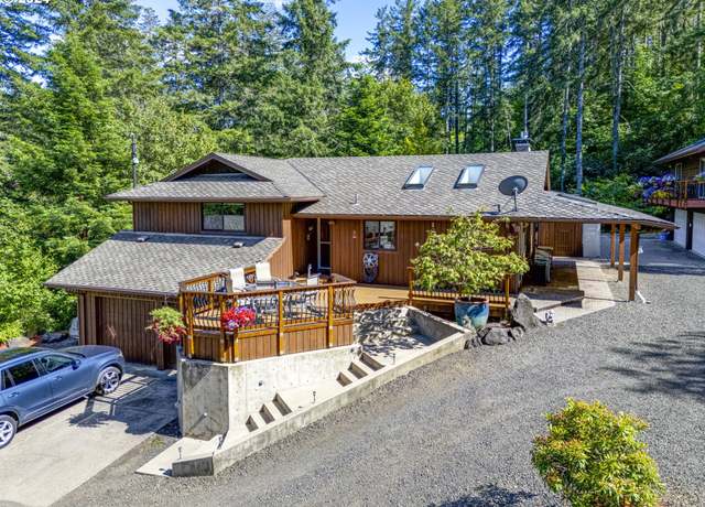 Property at 24200 Queen Anne Dr, Philomath, OR 97370, 2 beds, 2.5 baths