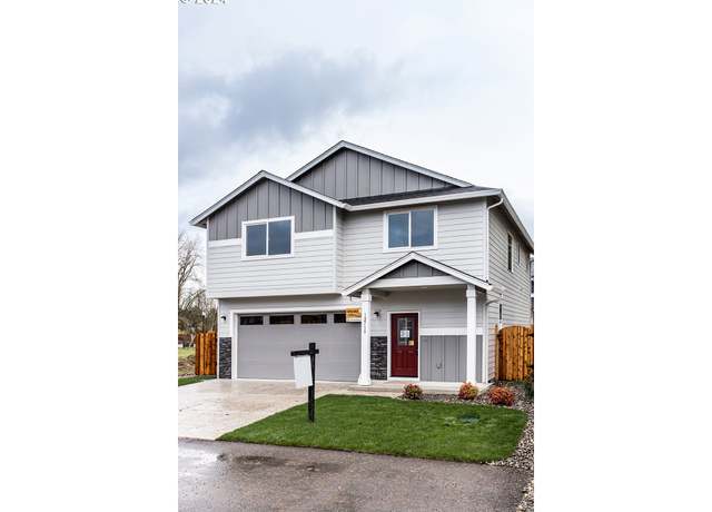 Property at 12715 NE 109th St, Vancouver, WA 98682, 4 beds, 2.5 baths