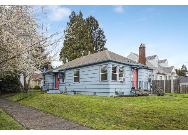 Property at 2429 N Killingsworth St, Portland, OR 97217, 4 beds, 3 baths