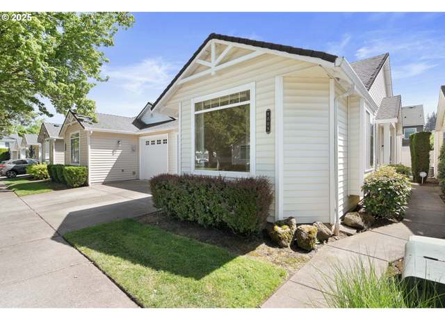 Property at 8009 NE 21st Way, Vancouver, WA 98664, 2 beds, 2 baths