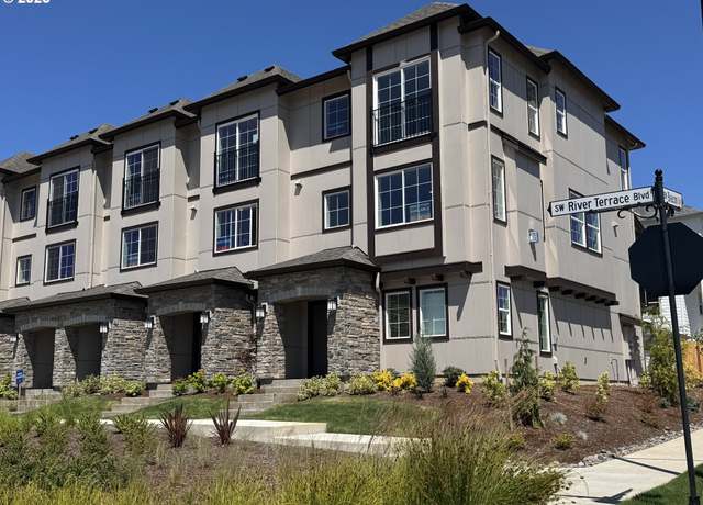Property at 13992 SW River Terrace Blvd, Tigard, OR 97223, 3 beds, 2.5 baths